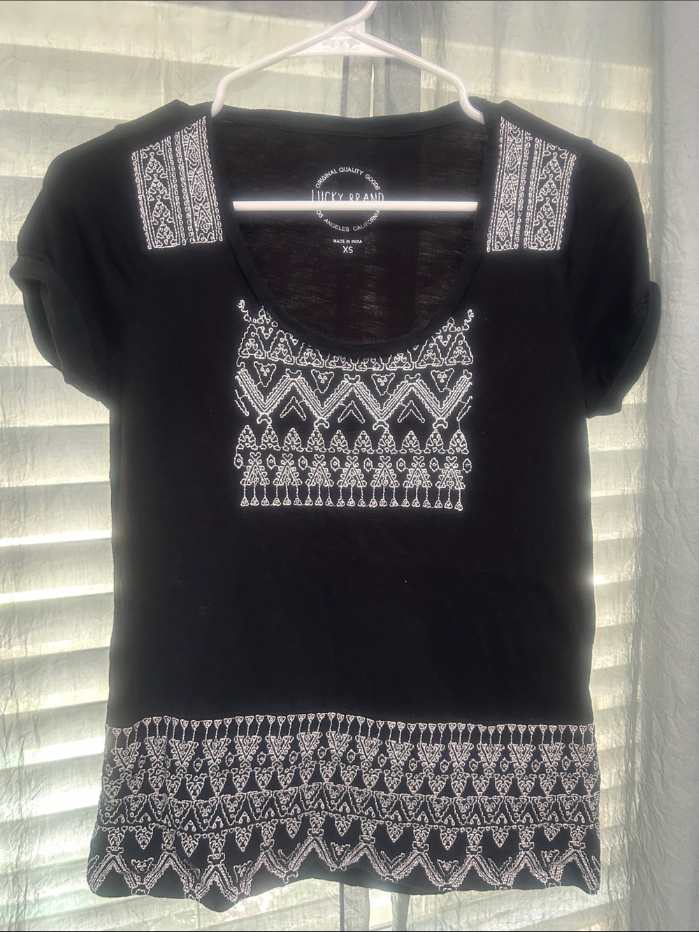 Lucky Brand Black Short-Sleeve Scoop Top with White Embroidered Panels